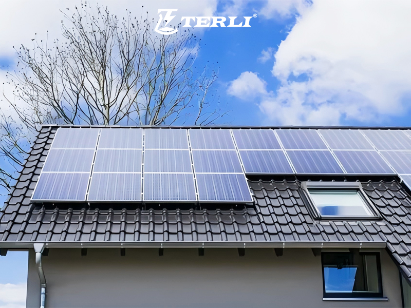 3 - Comparative Analysis Solar Solutions vs. Traditional Systems