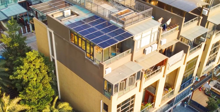 Balcony installation photovoltaic