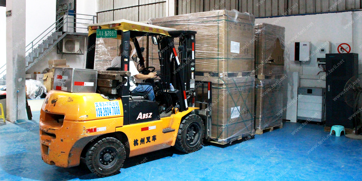 A full set of customized energy solutions - shipped in full wooden cases (3)