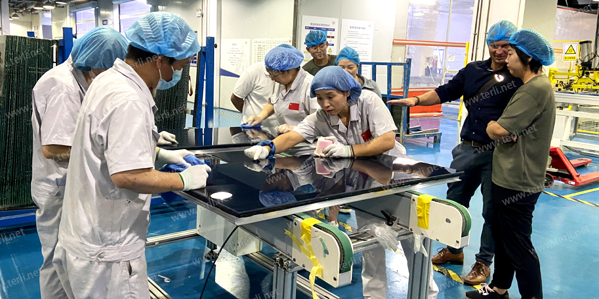 Touring the PV Production Line &ndash; Quality You Can See (5)